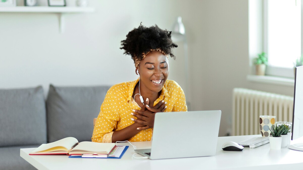 Descubra os 7 benefícios da terapia online e como ela oferece acessibilidade